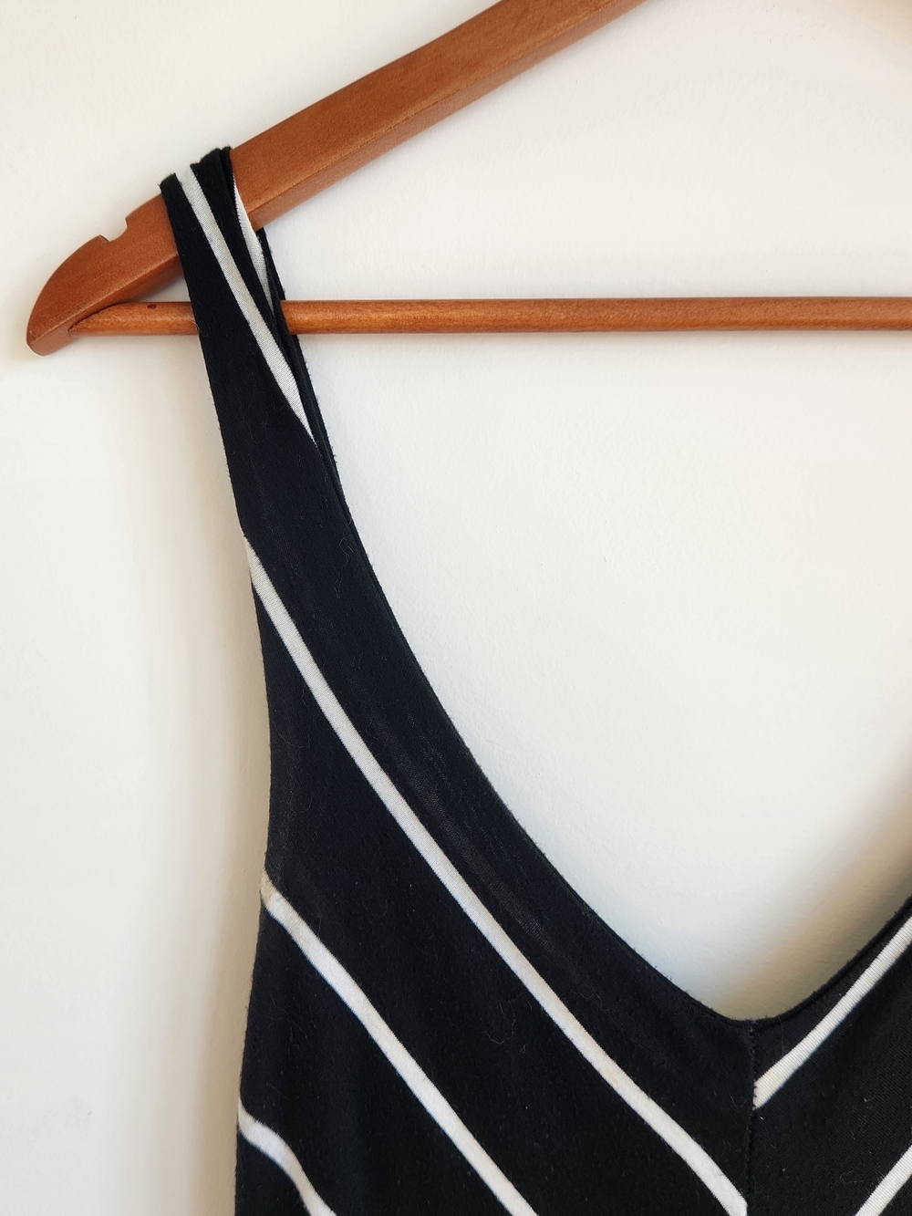 Loila Black and White Striped V-Neck Maxi Dress, M - Picture 4 of 7